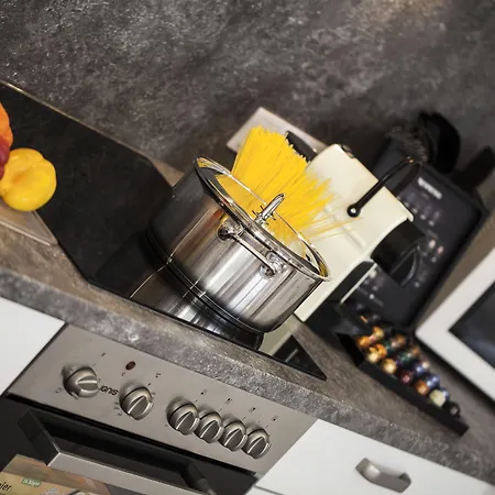 Art نيوستيف ام ستوبيتا