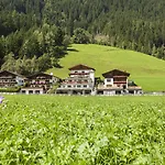 Art * Neustift im Stubaital